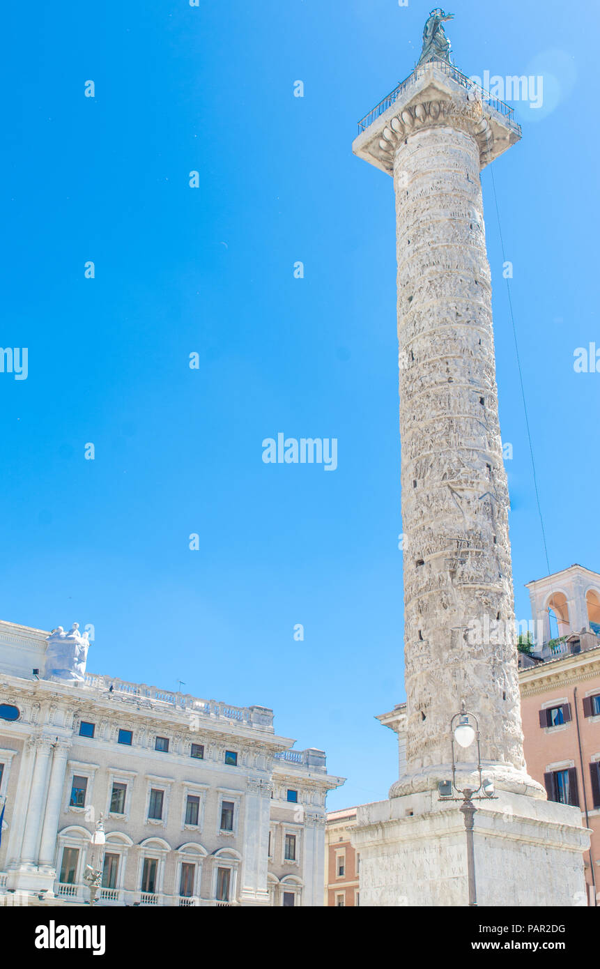 L'article de Titus, Rome, qui est finement sculptée représentant les victoires militaires sous son règne Banque D'Images