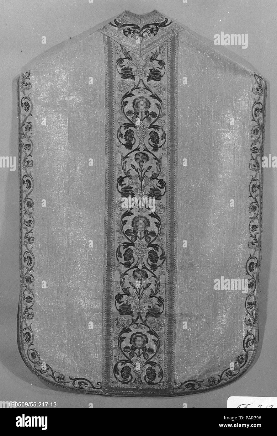 Chasuble. Culture : l'italien. Dimensions : 49 x L. W. 31 pouces (124,5 x 78,7 cm). Date : le 18e siècle. Musée : Metropolitan Museum of Art, New York, USA. Banque D'Images