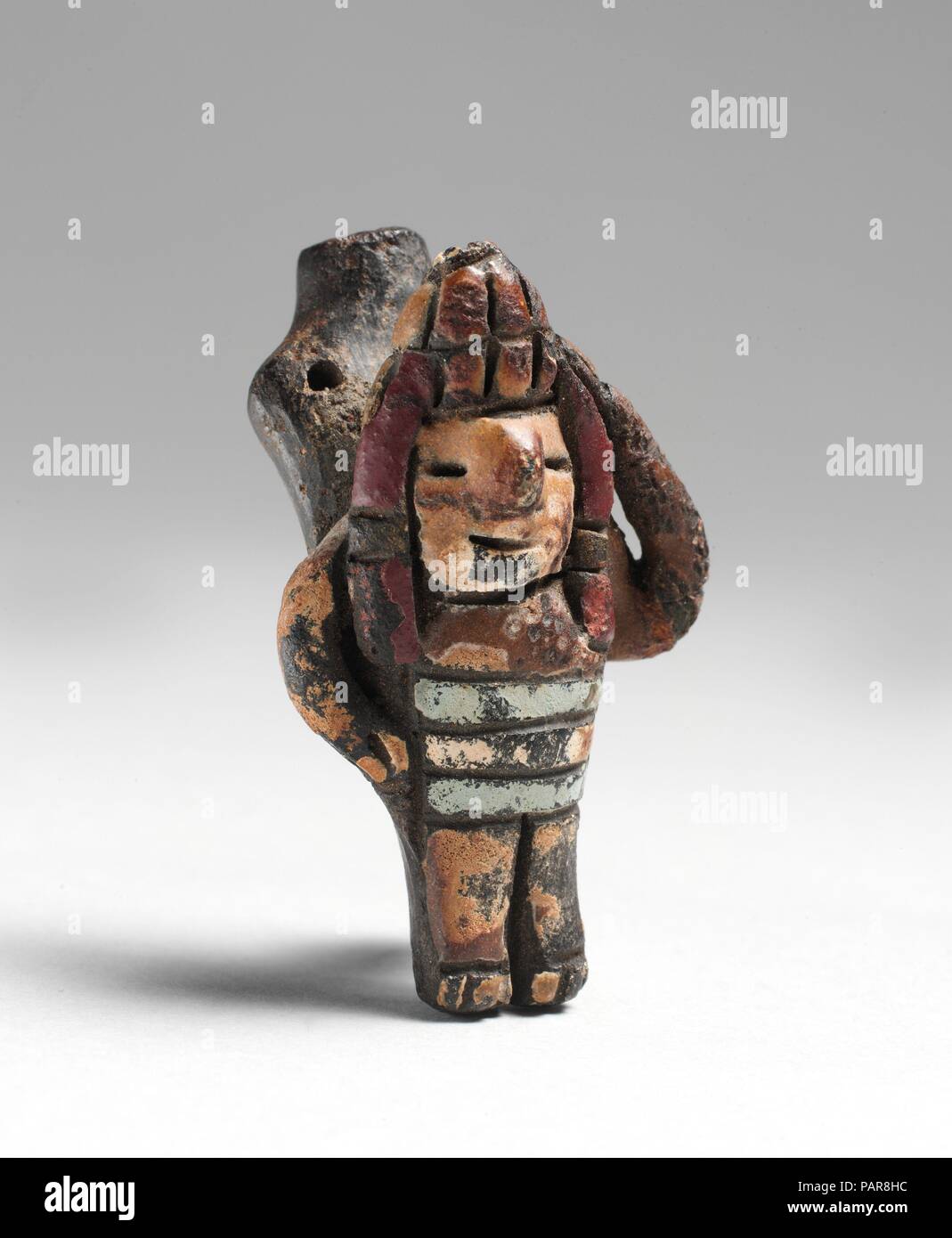 Sifflet. Culture : Paracas. Dimensions : H : 5.9cm (2 5/16".). Date : 300-200 B.C.. Musée : Metropolitan Museum of Art, New York, USA. Banque D'Images