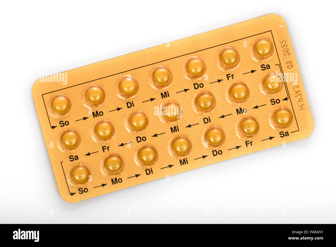 Image symbolique la contraception, pilule contraceptive, en blister pack mensuel, cut out Banque D'Images