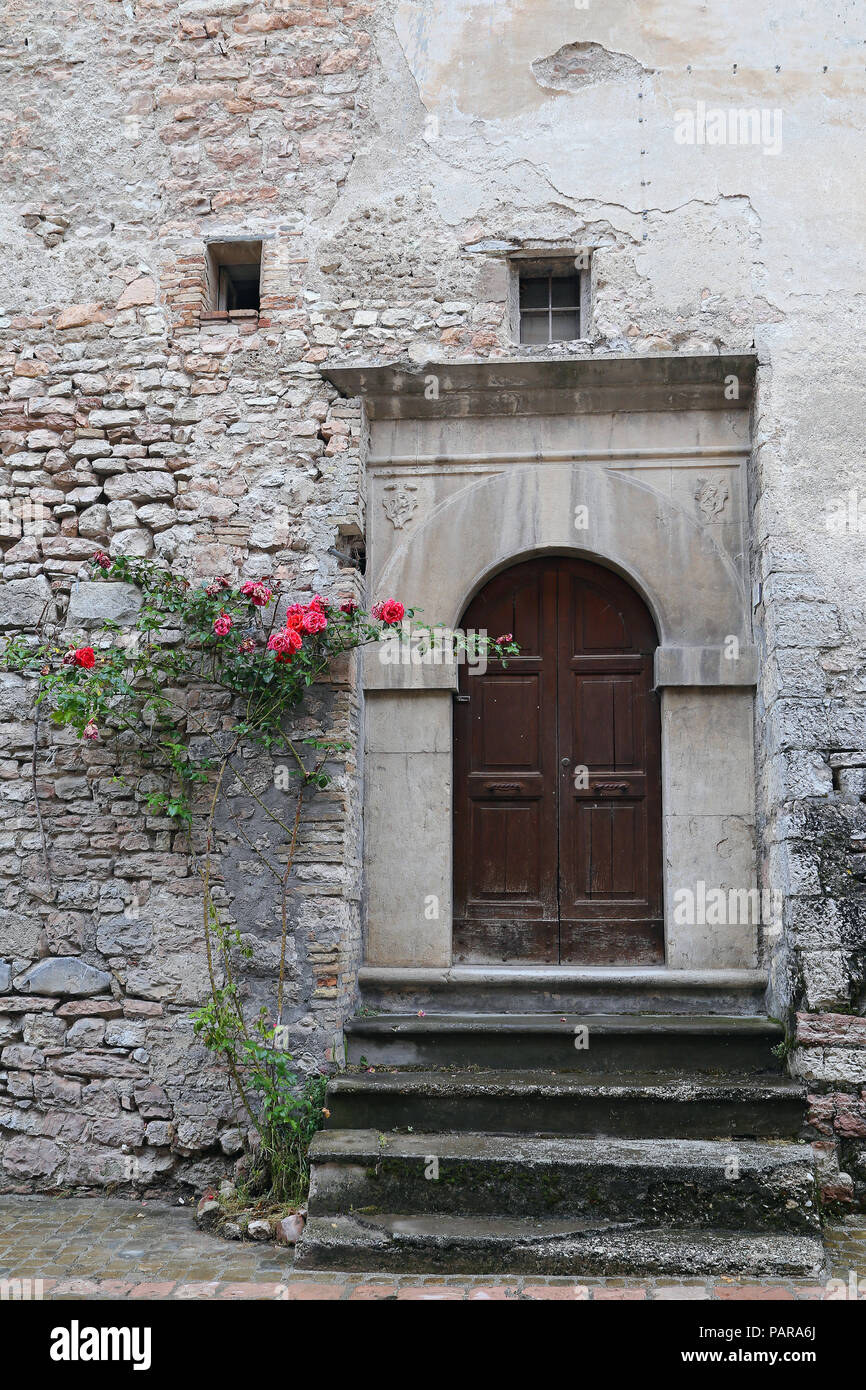 Aperçu de Visso, beau village dans la province de Macerata - Italie Banque D'Images