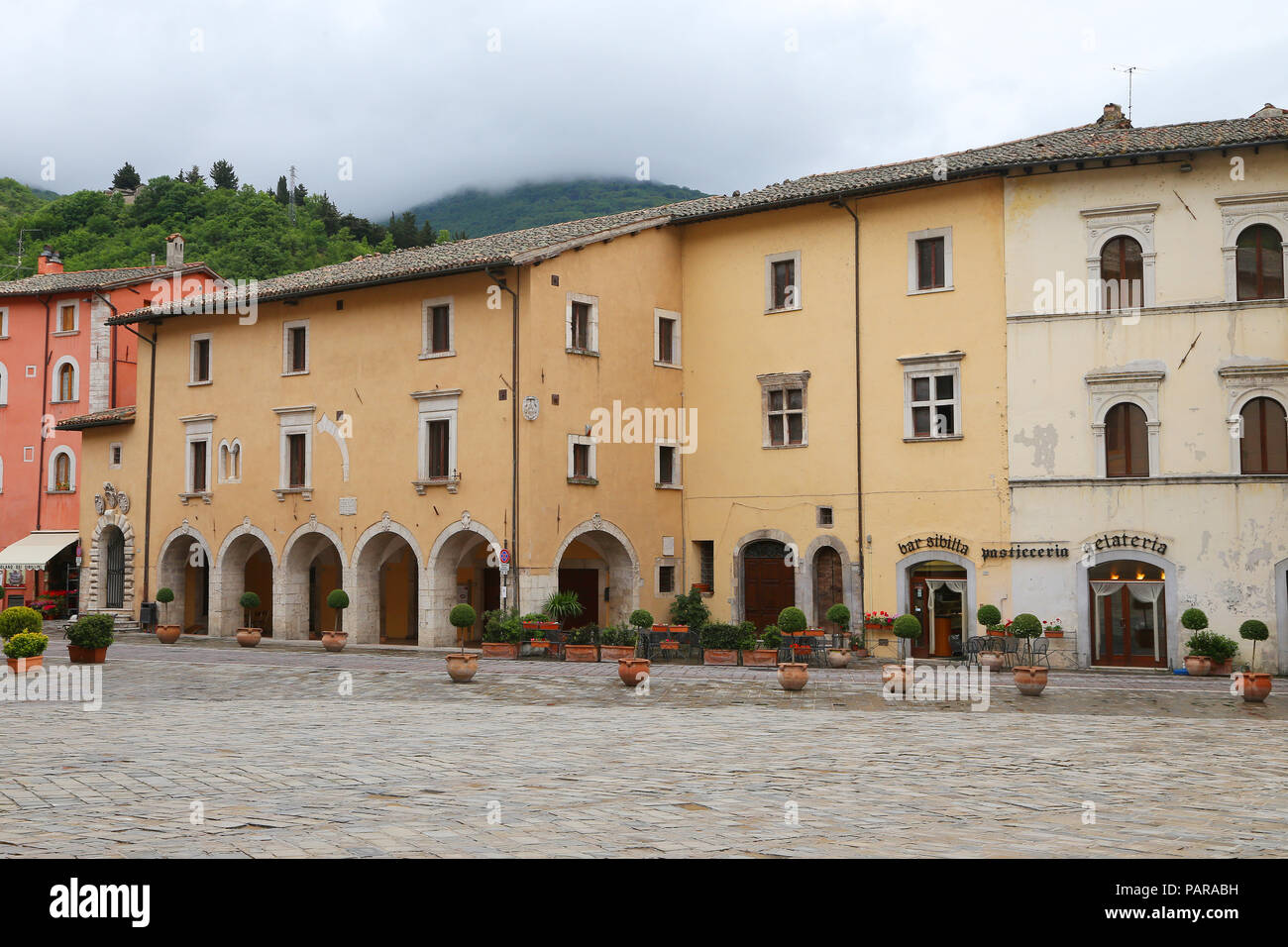 Aperçu de Visso, beau village dans la province de Macerata - Italie Banque D'Images