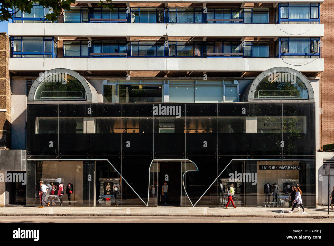 Emporio Armani, Brompton Road, Knightsbridge, Londres, Angleterre Banque D'Images