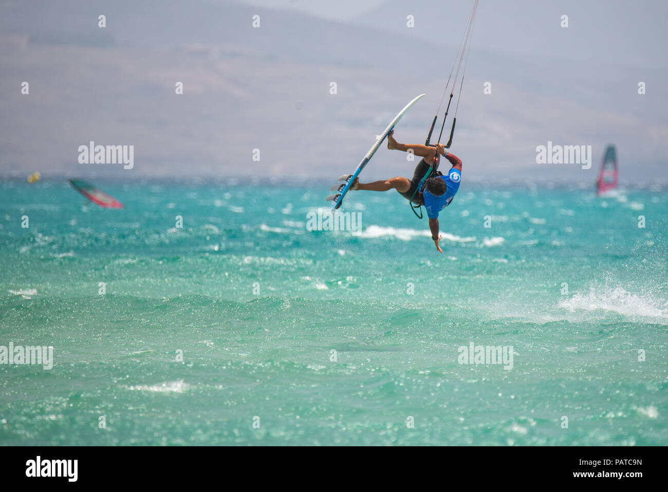 33. 2018 Coupe du Monde de Fuerteventura. Kitesurf Freestyle Strapless GKA. 2018.07.21. Playa Sotavento. Banque D'Images