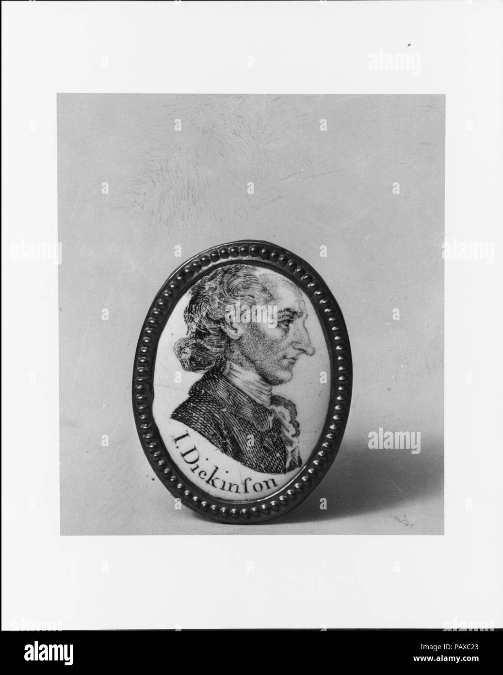 L'axe invisible. Dimensions : 1 x 1 3/8 à 13/16. (4,6 x 3,5 cm). Date : 1750-1800. Musée : Metropolitan Museum of Art, New York, USA. Banque D'Images