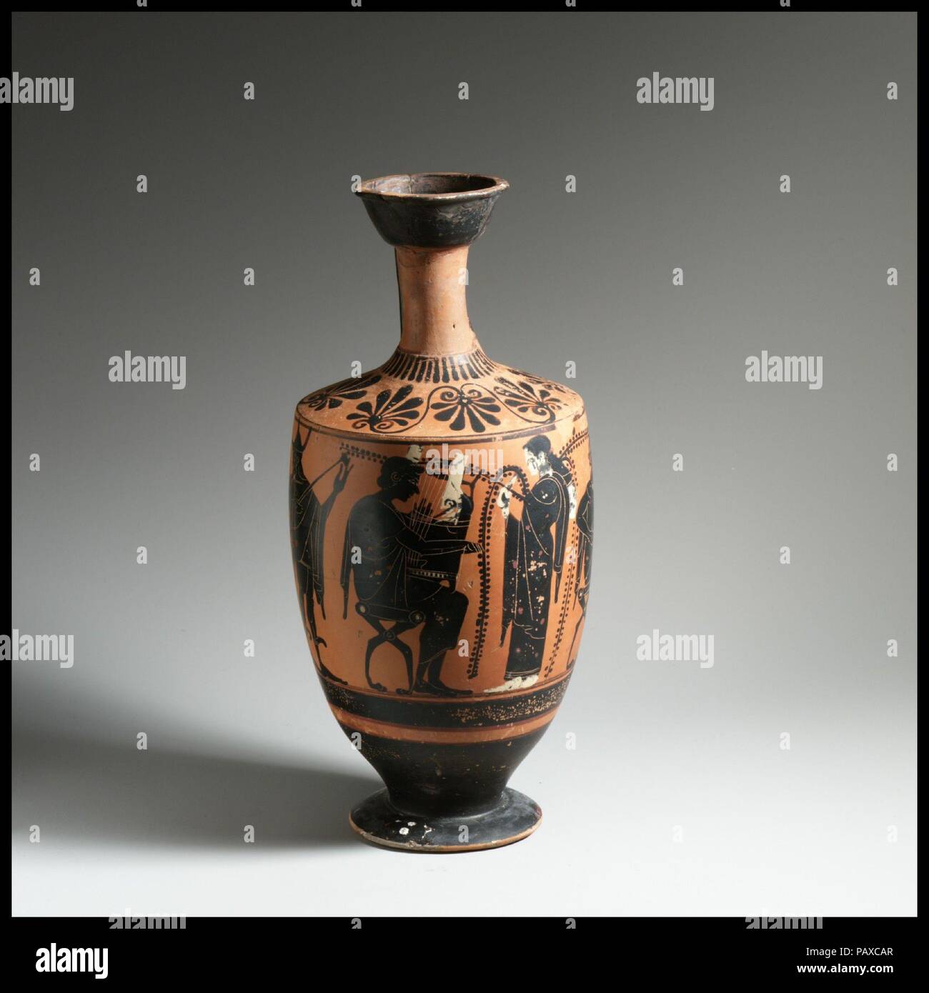 Lekythos. Culture : le grec, le grenier. Dimensions : 12 1/2''. (31.8cm). Musée : Metropolitan Museum of Art, New York, USA. Banque D'Images