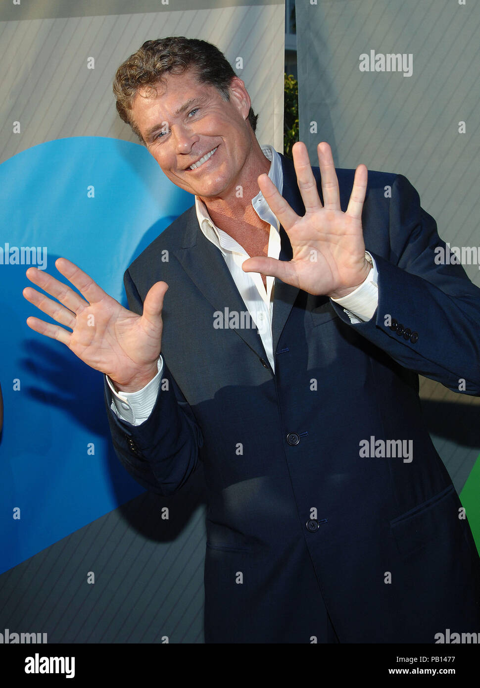 David Hasselhoff Happy 55 Ans Arrivant A La Tca Television Association Critique Nbc Summer Party Sur Le Toit De L Hotel Beverly Hilton A Los Angeles 3 4 Les Yeux Sourire