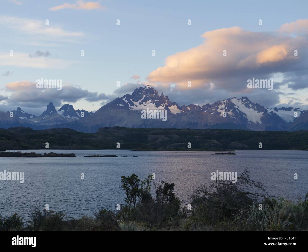 Lago, Tamango Cerro Castillo, Carretera Austral, Patagonie, Chili Banque D'Images