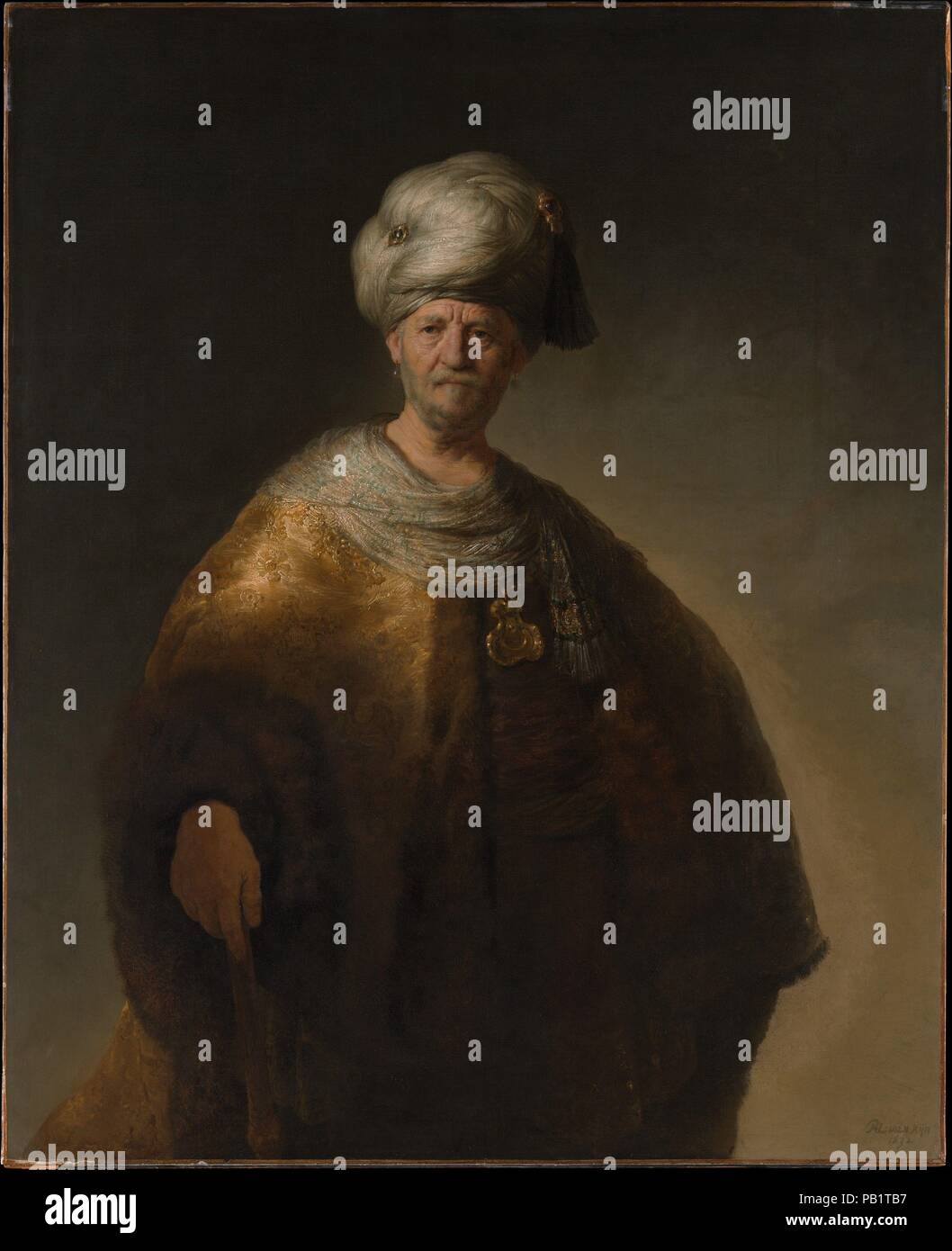 L'homme en costume oriental ('Les Slaves Noble'). Artiste : Rembrandt Rembrandt (van Rijn) (Néerlandais, Leyde 1606-1669 Amsterdam). Dimensions : 60 1/8 x 43 3/4''. (152,7 x 111,1 cm). Date : 1632. Par rapport aux portraits officiels de Rembrandt De la même année, cette photo est remarquable pour son brillant au pinceau et dramatique de l'éclairage. Il a été probablement peint peu après avoir quitté sa ville natale de Leiden et Amsterdam, et dans son sujet et le style exotique était certainement destiné à un collectionneur averti. Photos de Persan imaginaire, pouf, ou sinon "orientale" princes étaient populaires à l'époque raison Banque D'Images