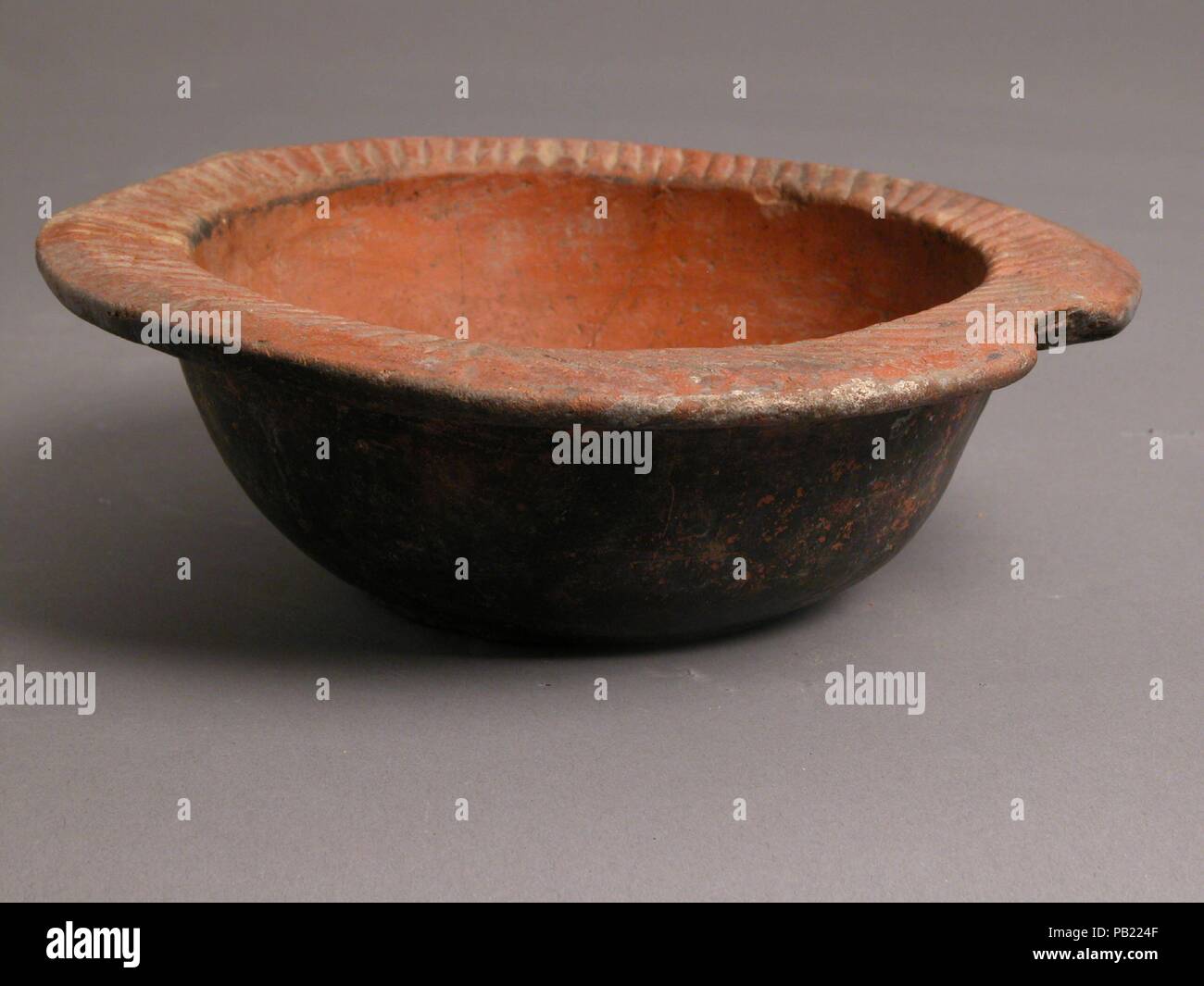 Bol. Culture : le copte. Dimensions : hors tout : 2 5/8 x 7 13/16 in. (6,6 x 19,8 cm). Date : 4ème-7ème siècle. Musée : Metropolitan Museum of Art, New York, USA. Banque D'Images