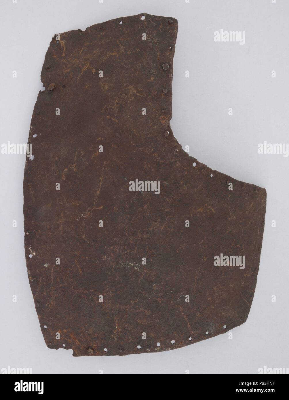 Plaque Brigandine. Culture : l'italien. Dimensions : H. 11 1/4 in. (28,6 cm) ; W. 8 5/16 in. (21,1 cm) ; WT. 1 lb. 5.4 oz. (606,7 g). Date : 1400-1450. Musée : Metropolitan Museum of Art, New York, USA. Banque D'Images