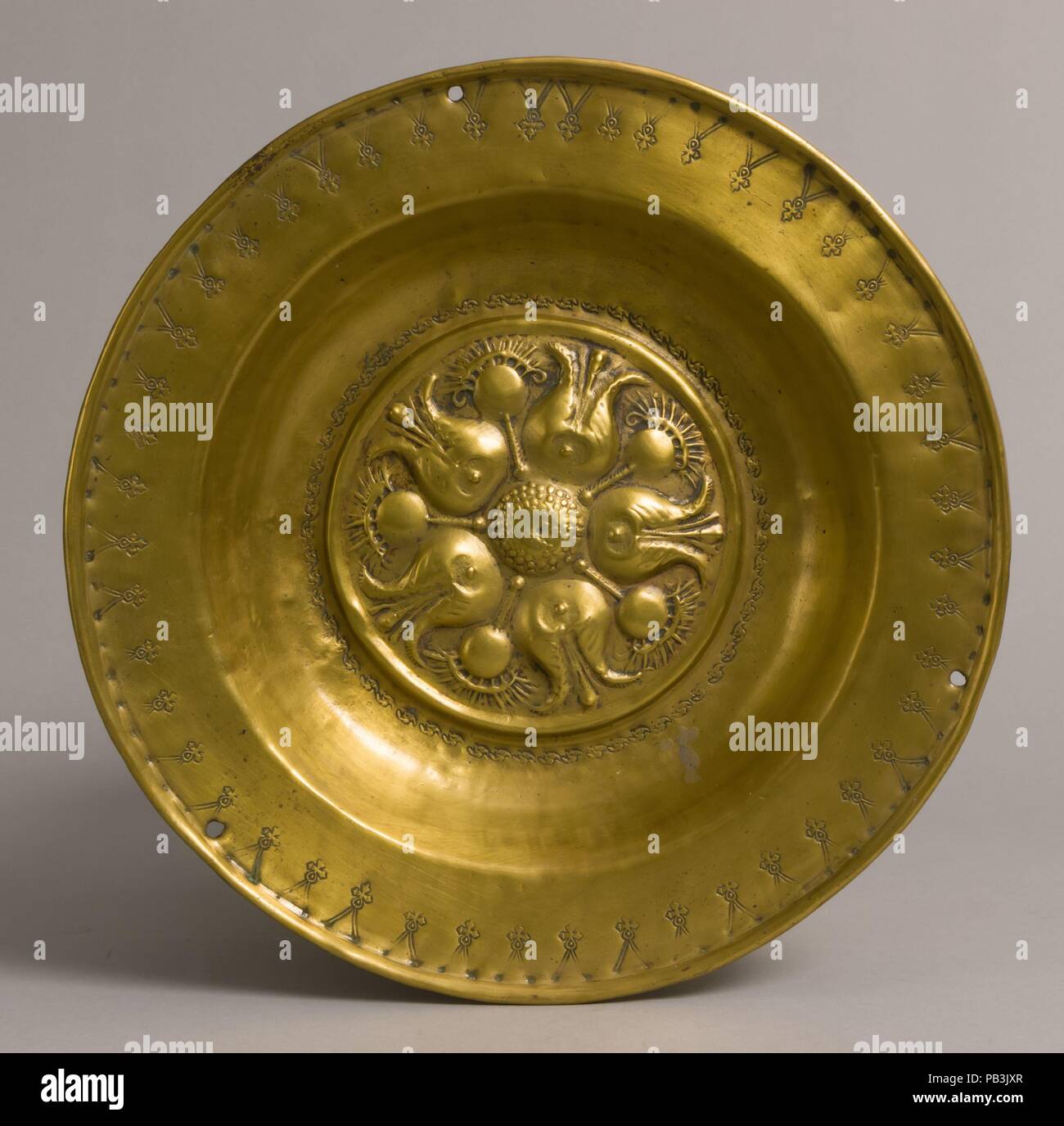 Le plat. Culture : l'allemand. Dimensions : hors tout : 11 7/8 x 1 1/2 in. (30,2 x 3,8 cm). Date : début du 16ème siècle. Musée : Metropolitan Museum of Art, New York, USA. Banque D'Images