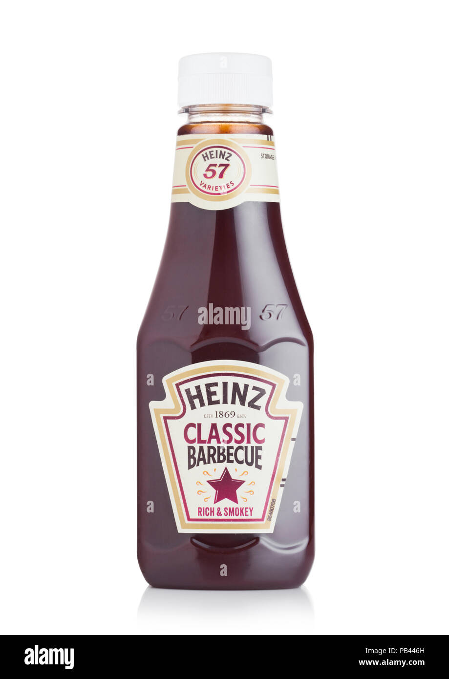 Londres, Royaume-Uni - 28 juillet 2018 : une bouteille d'Heinz Barbecue classique sur fond blanc. Banque D'Images