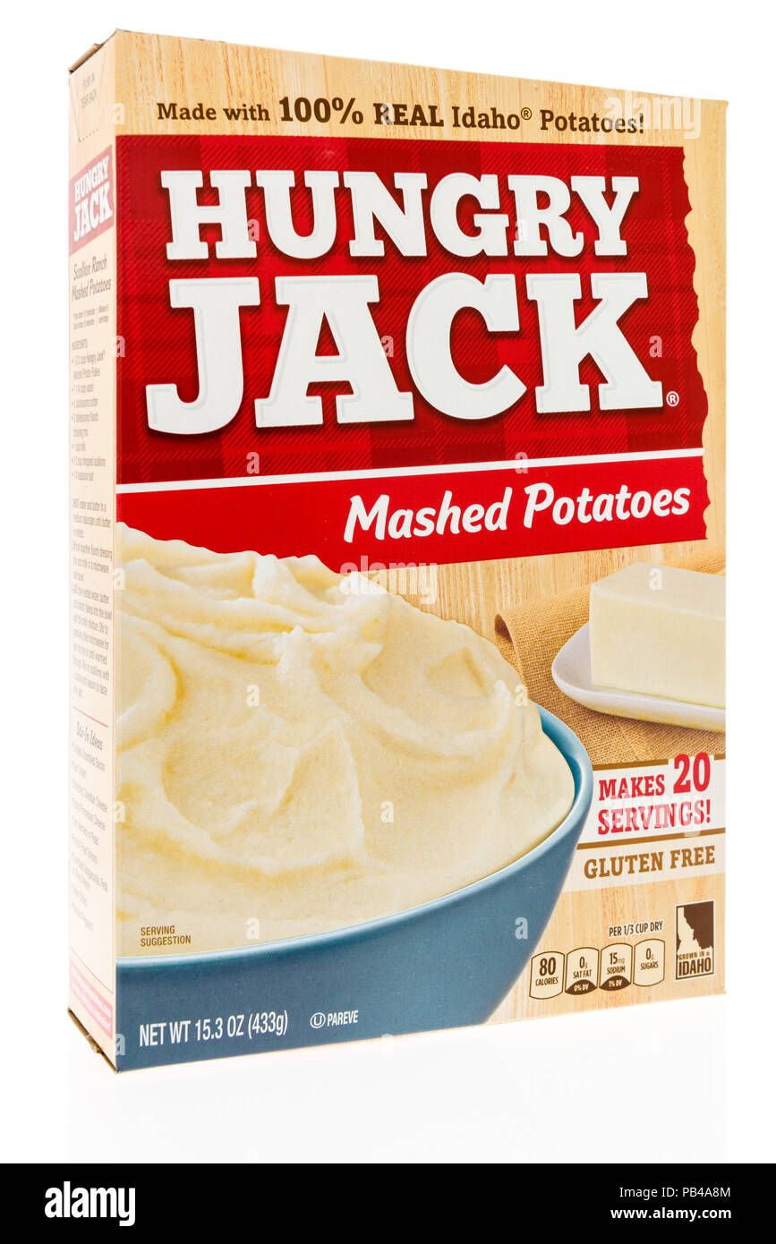 Winneconne, WI - 25 juillet 2018 - Une boîte de Hungry Jack instant écrasé de pommes de terre sur un fond isolé. Banque D'Images
