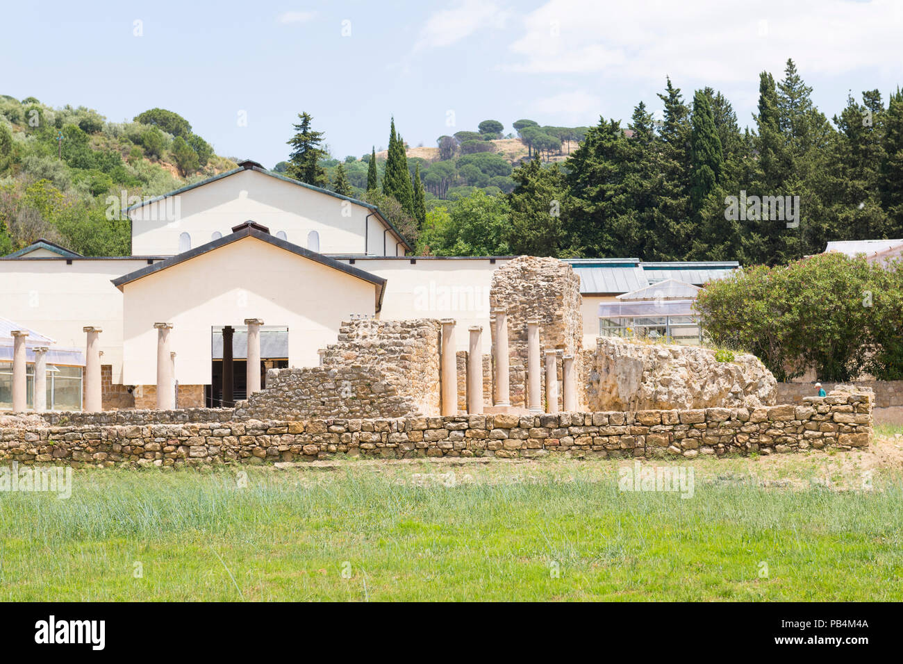 Italie Sicile Piazza Amerina Villa Romana del Casale luxe ancienne villa romaine UNESCO World Heritage Site 3ème/4ème siècle cour d'entrée piliers Banque D'Images