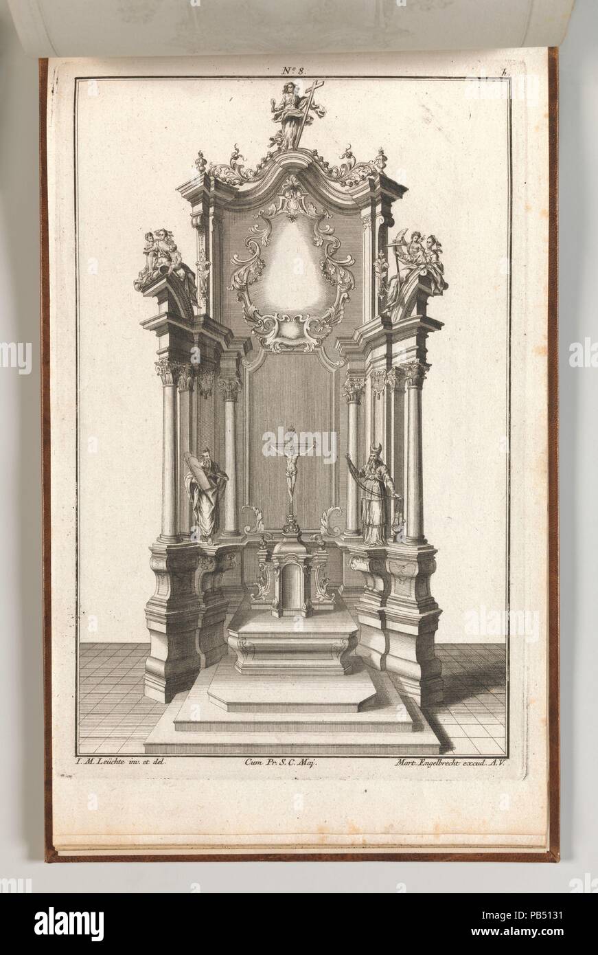 Conception d'un autel Monumental, la plaque h de 'Inventierte Altäre Unterschiedliche Neu mit darzu gehörigen Profillen u. Grundrißen.'. Artiste : Johann Michael Leüchte (allemand, actif, est mort d'Augsbourg 1759). Dimensions : hors tout : 8 7/16 x 13 3/4 in. (21,5 × 35 cm). Editeur : Martin Engelbrecht (allemand, Augsburg Augsbourg 1684-1756). Date : Imprimé ca. 1750-56. Ornement imprimer avec une conception d'un autel dans un style baroque tardif, avec un grand reliquaire de l'architecture sur la table d'autel surmonté d'un crucifix et flanqué de la figure de Mozes et un prêtre (Levi ?) de l'Ancien Testament. Cette impression est lié Banque D'Images