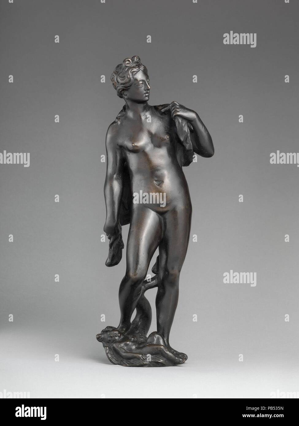 Vénus et Cupidon. Culture : L'Italien, Venise. Dimensions : hors tout sans base (confirmé) : 16 × 5 × 1/4 1/8 4 5/8 in. (41,3 × 13 × 11,7 cm) dans l'ensemble avec base (confirmé) : 18 × 5 × 1/4 4 5/8 in. (45,7 × 13,3 × 11,7 cm). Modeler : Modèle attribué à Tiziano Aspetti (italien, 1565-1607). Date : fin 16ème-début du 17e siècle. Musée : Metropolitan Museum of Art, New York, USA. Banque D'Images