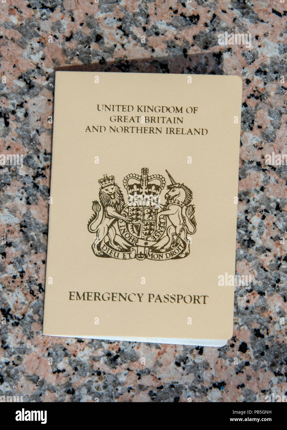 ES, Barcelone - Juin 2018 - Urgence passeport délivré à un citoyen  britannique par le consulat britannique à Barcelone Photo Stock - Alamy