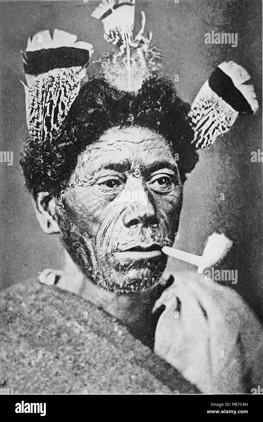 1600 maori tatouée avec des plumes dans les cheveux - page 280 Banque D'Images