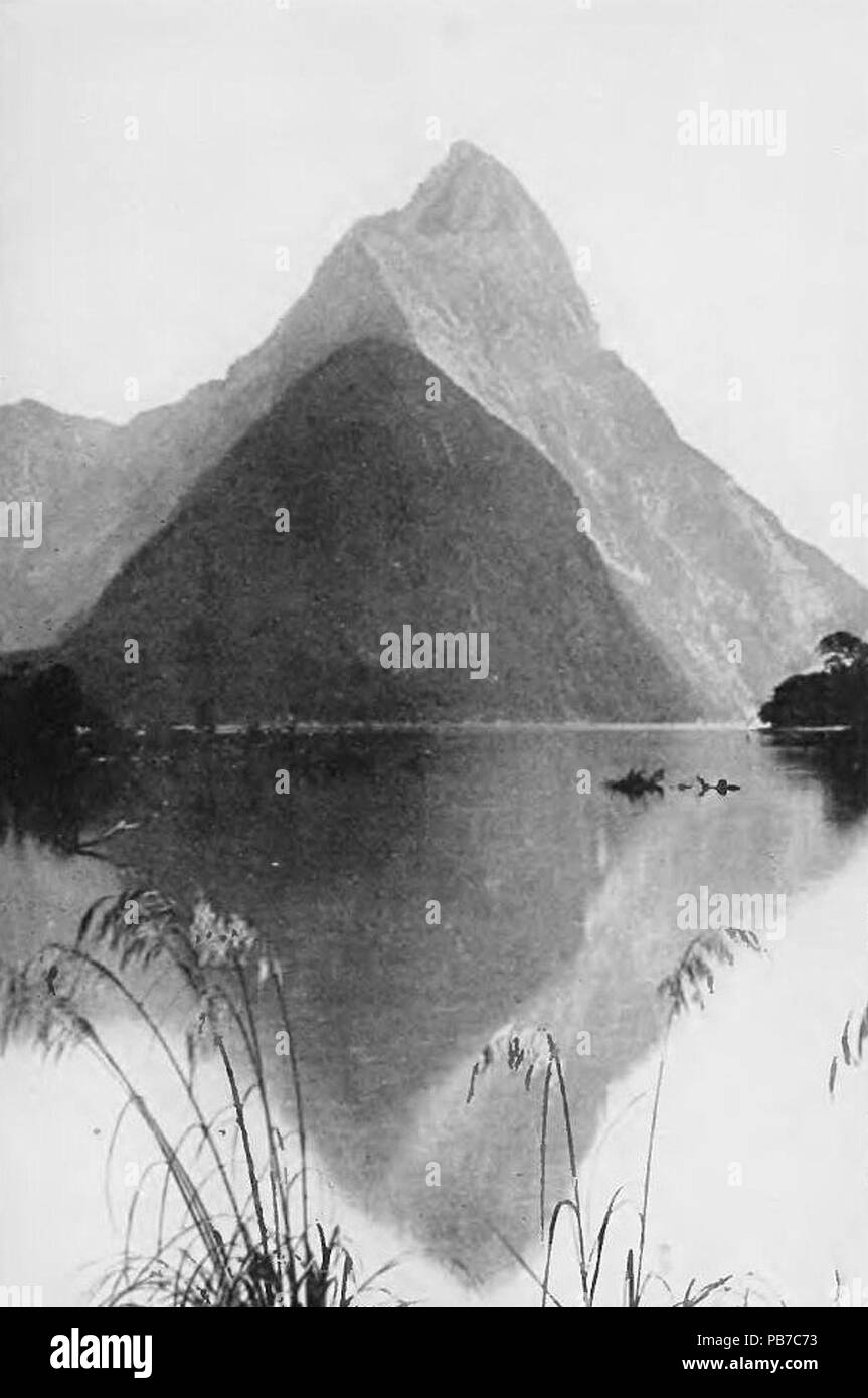 1051 Mitre Peak, Milford Sound-pittoresque de la Nouvelle-Zélande, 1913 Banque D'Images