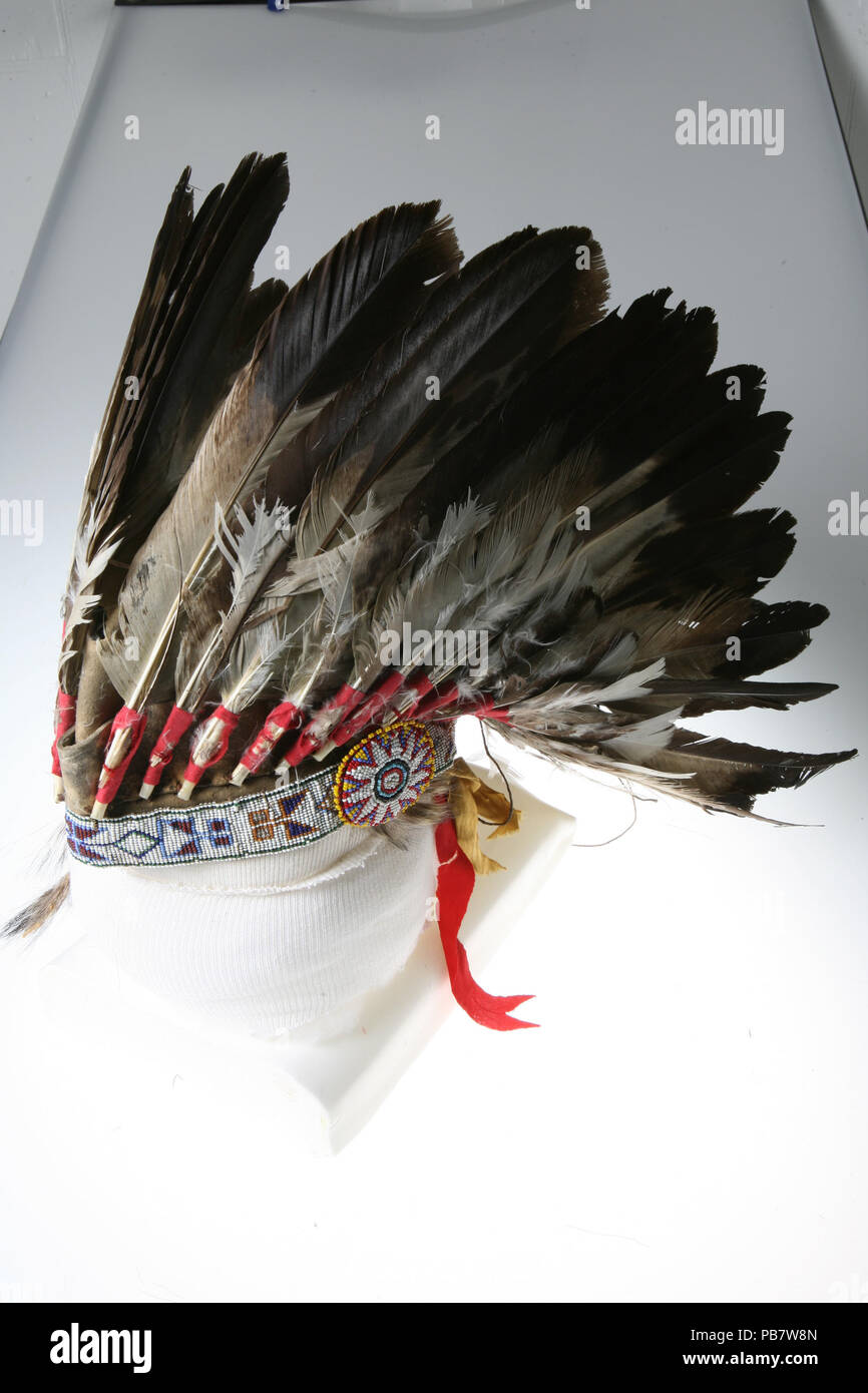 1539 Sioux War Bonnet à plumes Banque D'Images