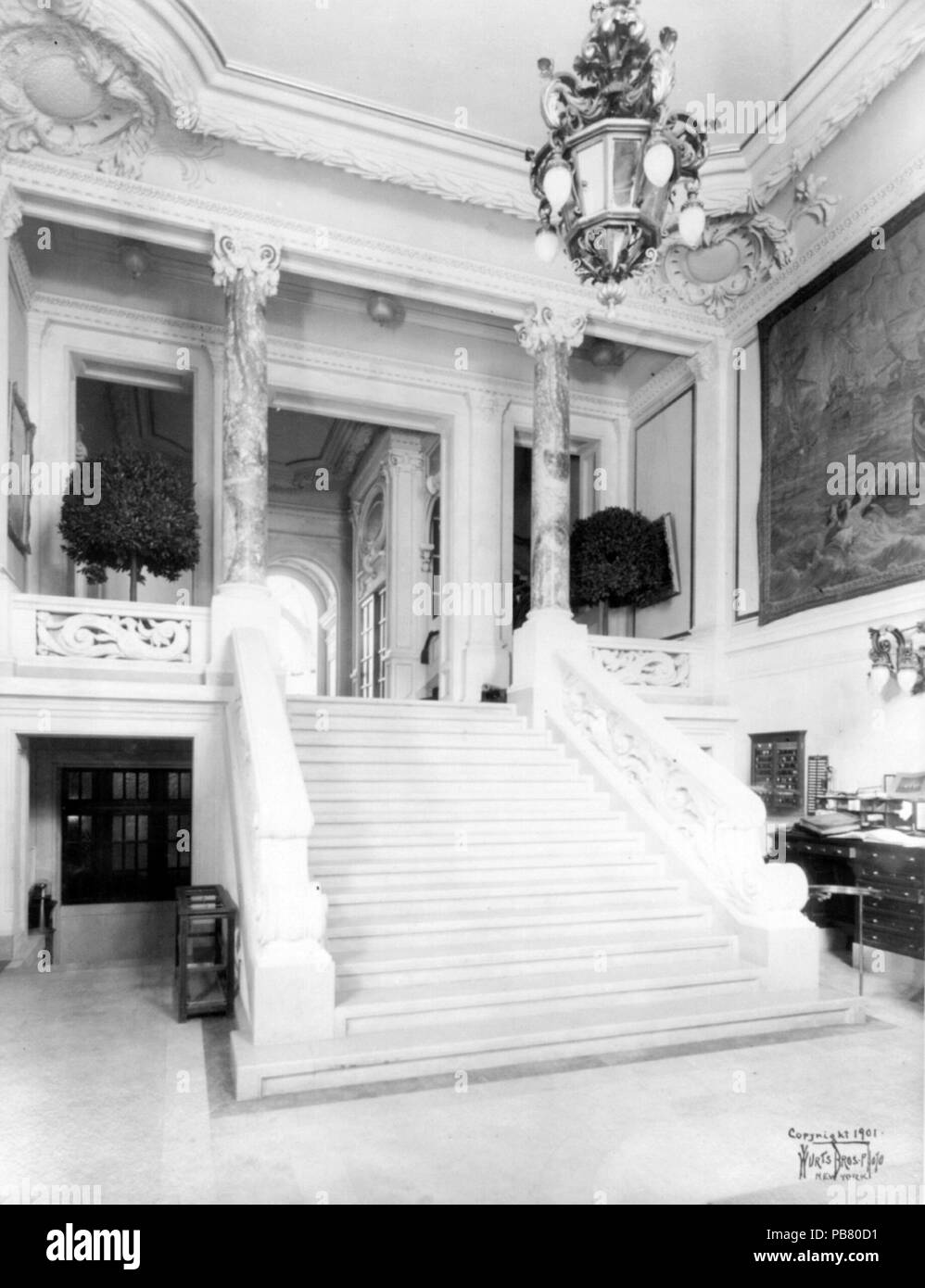 1097 New York Yacht Club grand escalier cph.3b18788 Banque D'Images