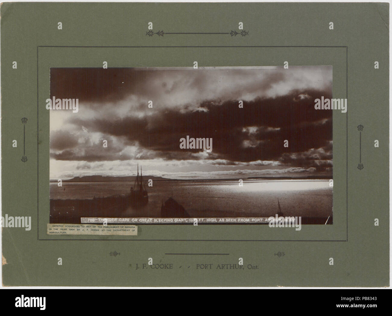 1745 Cap Thunder ou grand géant endormi, comme vu de Port Arthur (HS85-10-15158) original Banque D'Images