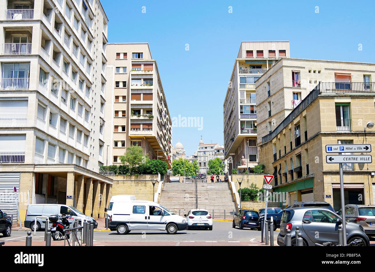 Marseille, le développement du logement d'après-guerre dans une zone proche de Vieux Port détruit par les bombardements de WW2 Banque D'Images