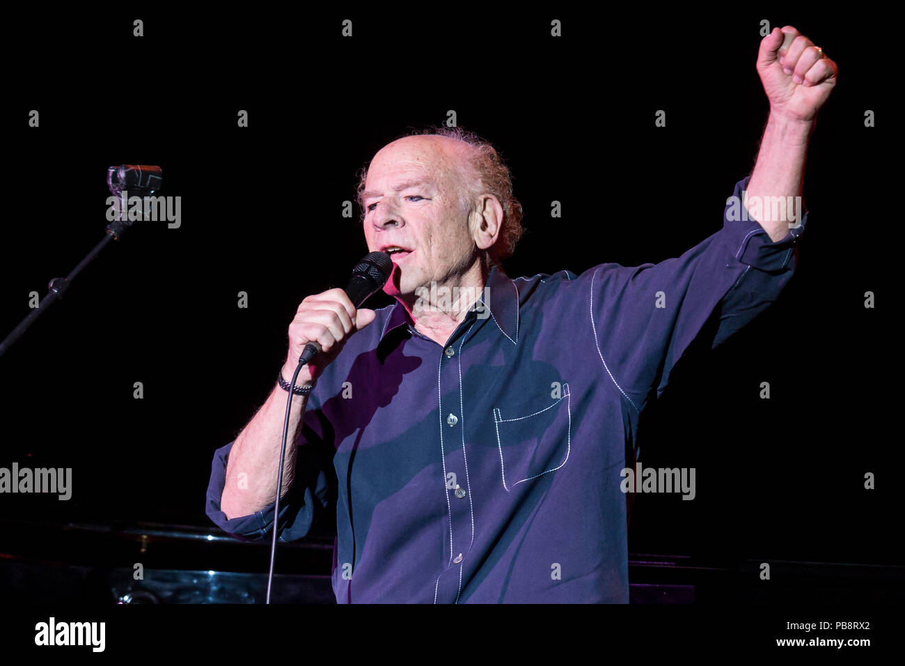 Berlin, Deutschland. Le 08 juin, 2018. 19/Art Garfunkel, acteur et chanteur Arthur Ira Garfunkel 'Art' vivent dans l'Admiralpalast Berlin sur 08.06.18. Folk, Rock, Pop, Simon and Garfunkel | utilisée dans le monde entier : dpa Crédit/Alamy Live News Banque D'Images