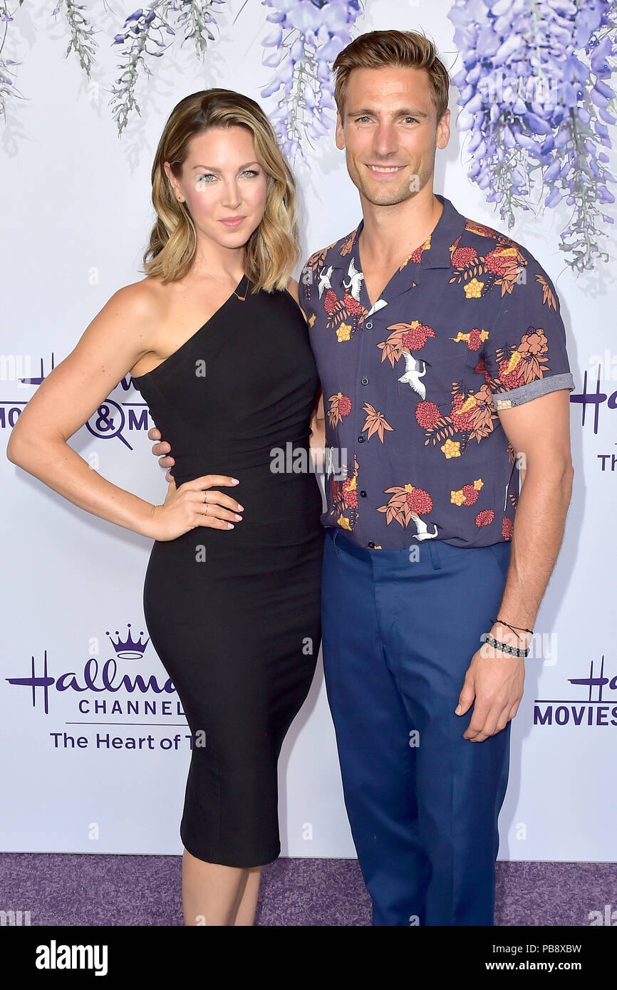 Los Angeles, USA. 26 juillet 2018. Cassandra Troy et son mari Andrew Walker assistant à l'été 2018 TCA Hallmark Channel à une résidence privée le 26 juillet 2018 à Beverly Hills, Californie. Credit : Geisler-Fotopress GmbH/Alamy Live News Banque D'Images