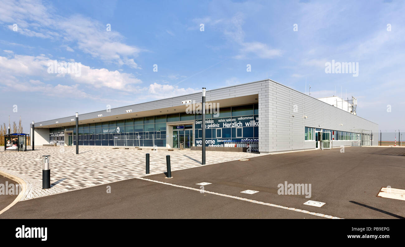 Aéroport Kassel-Calden, bâtiment d'accueil et la borne, Calden, Hesse, Allemagne Banque D'Images