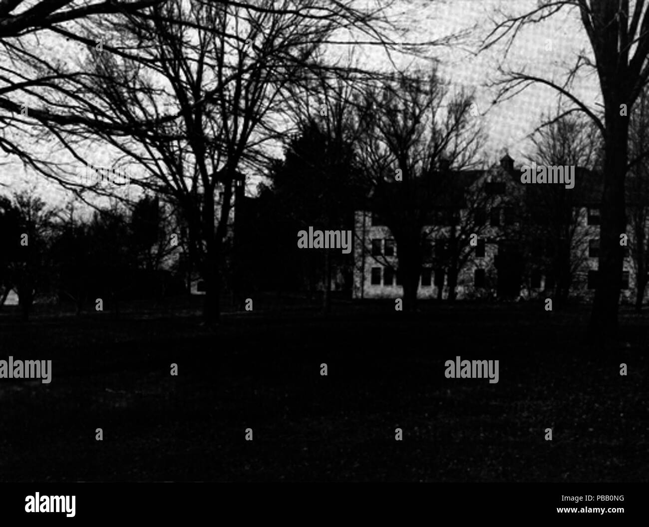 1056 - Séminaire Monticello Fobes Hall et aile ouest de Gilman Cottage Banque D'Images