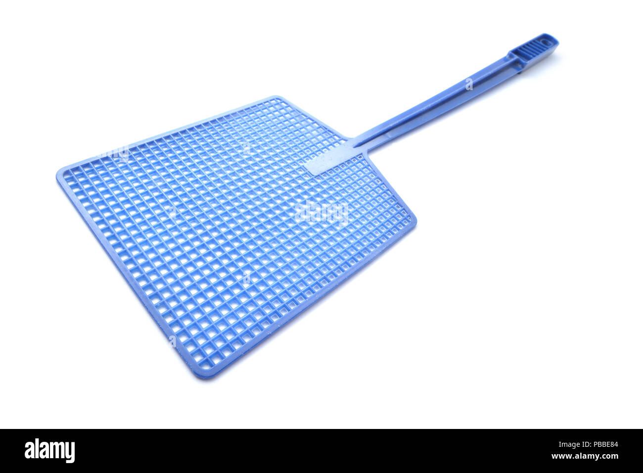 Blue fly swat isolated on white Banque D'Images