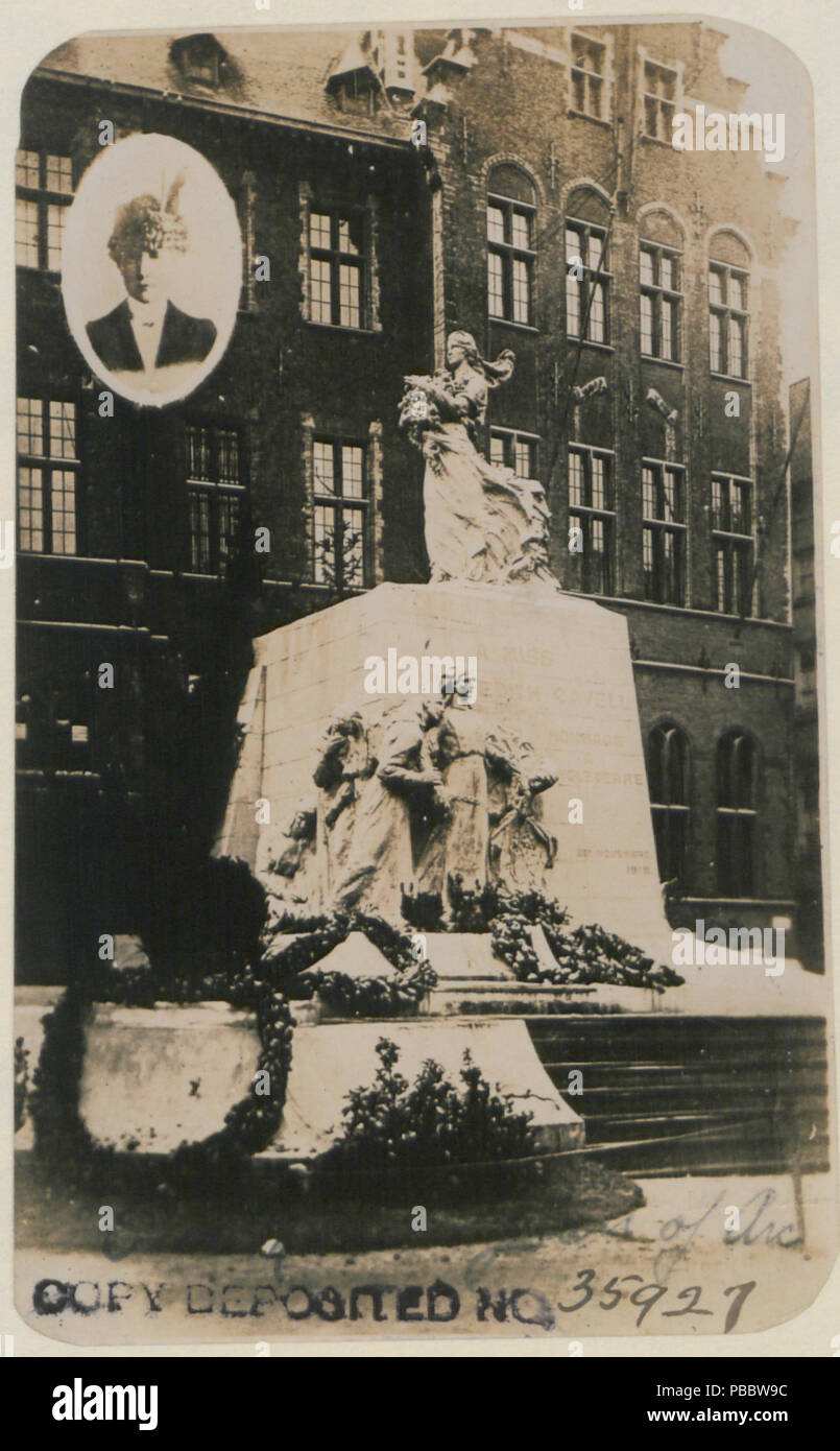 1145 Jeanne d'Arc moderne E Cavell (HS85-10-35927) Banque D'Images