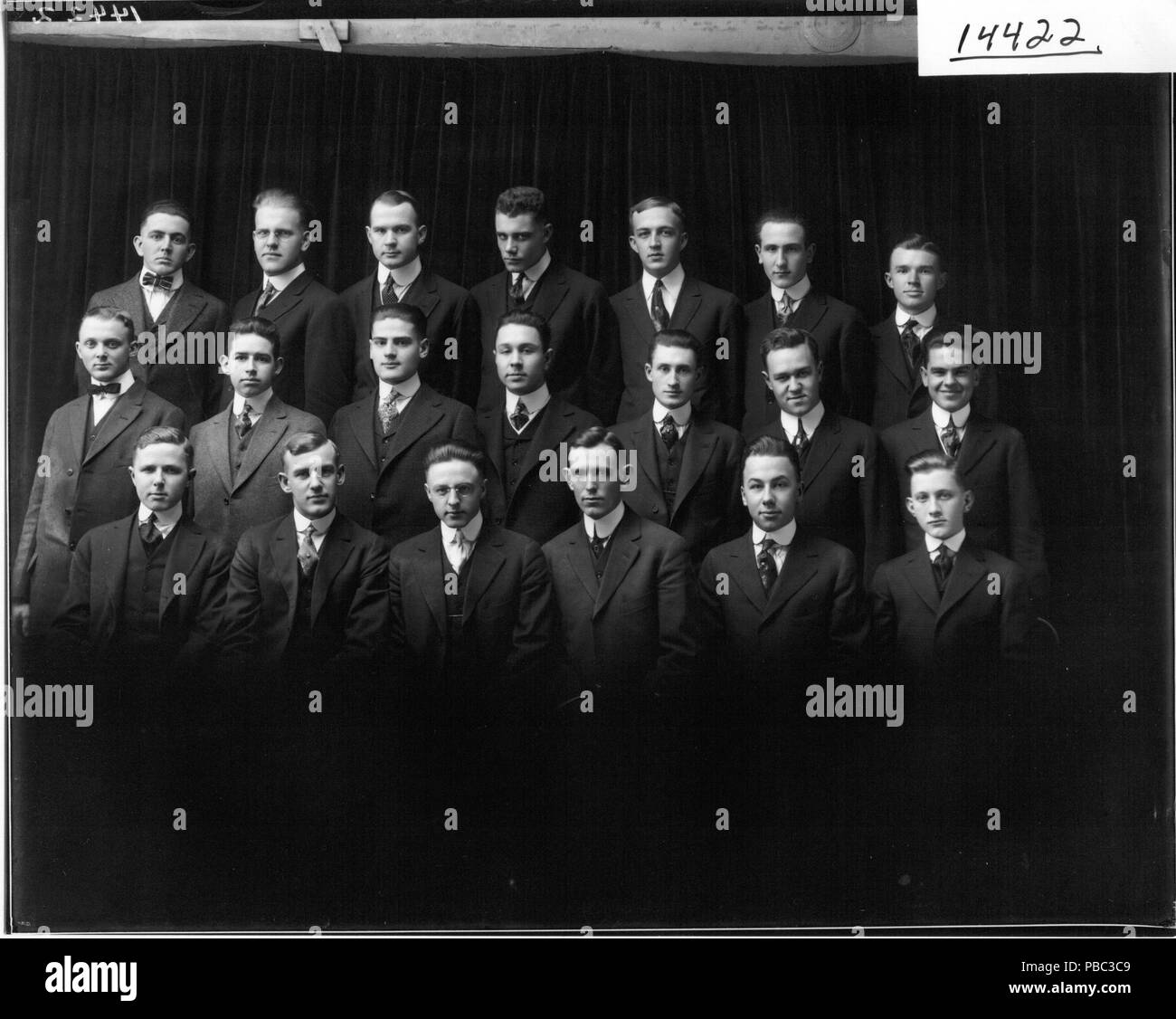 1186 Alpha Phi Psi portrait de groupe 1915 (3191399633) Banque D'Images