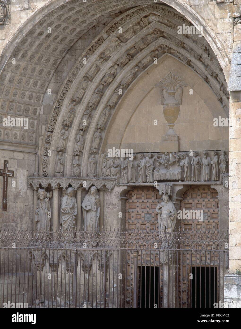 PORTADA PRINCIPAL DE LA CATHÉDRALE DE Burgo de Osma - SIGLO XIII. Emplacement : CATEDRAL, Burgo de Osma, Soria, ESPAGNE. Banque D'Images