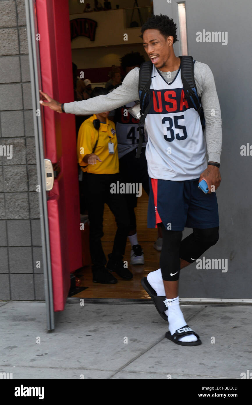 Las Vegas, NV, USA. 27 juillet, 2018. DeMar DeRozan vu quitter Media Day at Mendenhall Center à l'UNLV à Las Vegas, Nevada le 27 juillet 2018. Credit : Damairs Carter/media/Alamy Punch Live News Banque D'Images