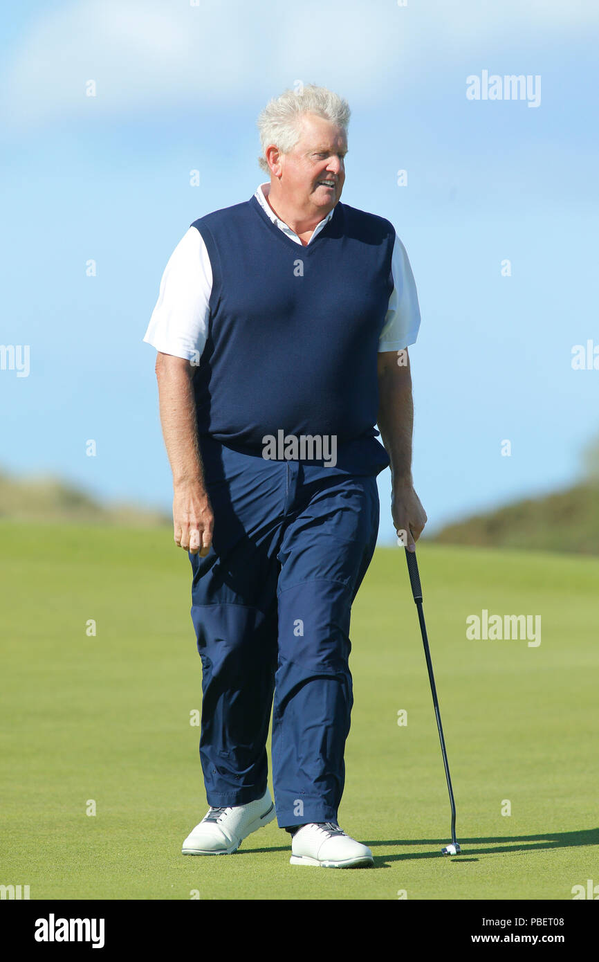28 juillet 2018, l'Old Course à St Andrews, St Andrews, Écosse), à l'Omnium senior des championnats de golf 2018, 3e tour, Colin Montgomerie (SCO) promenades sur le 15e trou Banque D'Images