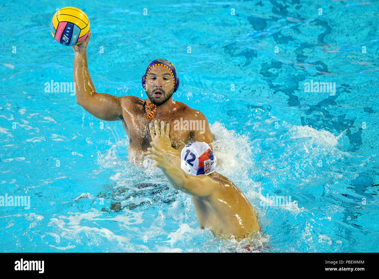 Les piscines Bernat Picornell, Barcelone, Espagne. 28 juillet, 2018. 33e Championnats d'Europe de water-polo pour hommes, finale, l'Espagne à la Serbie ; Felipe Perrone (ESP) sous pression : Action Crédit Plus Sport/Alamy Live News Banque D'Images