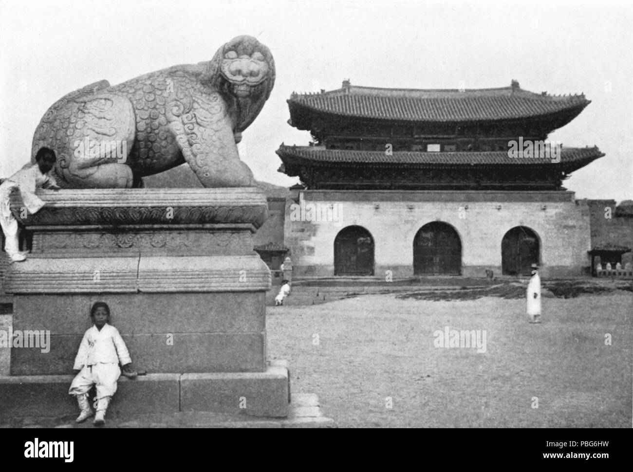 Pierre 1576 chien, gardien du palace contre l'incendie, la Corée c.1900 Banque D'Images