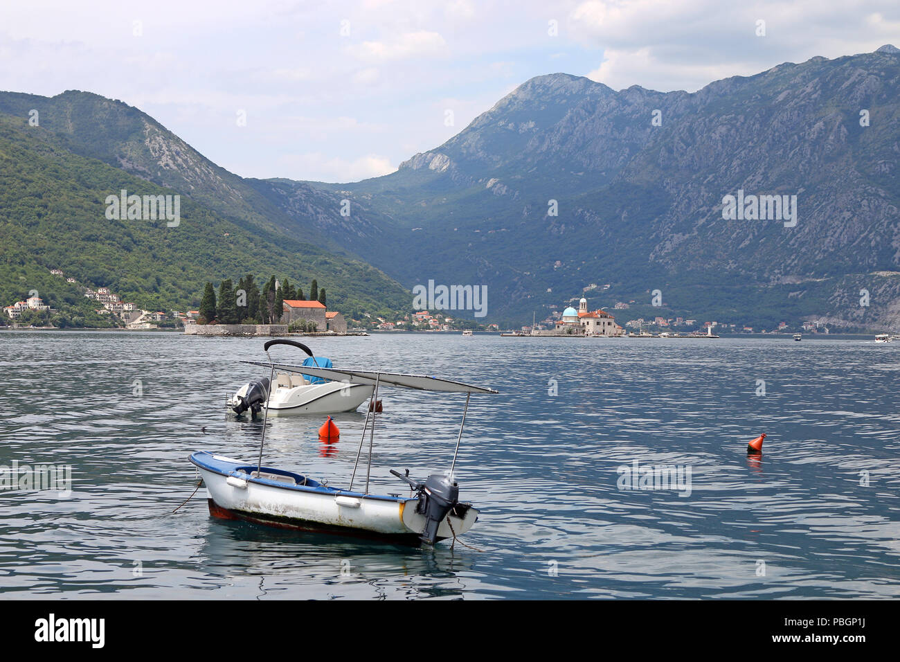 Saint George et Our Lady of the Rocks monastère Perast Baie de Kotor Monténégro Banque D'Images