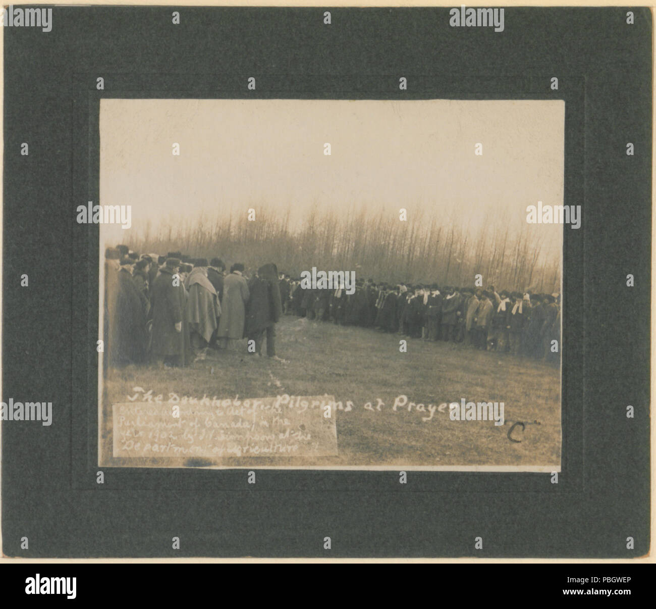 Les 1630 Pèlerins doukhobors en prière (HS85-10-13521) Banque D'Images