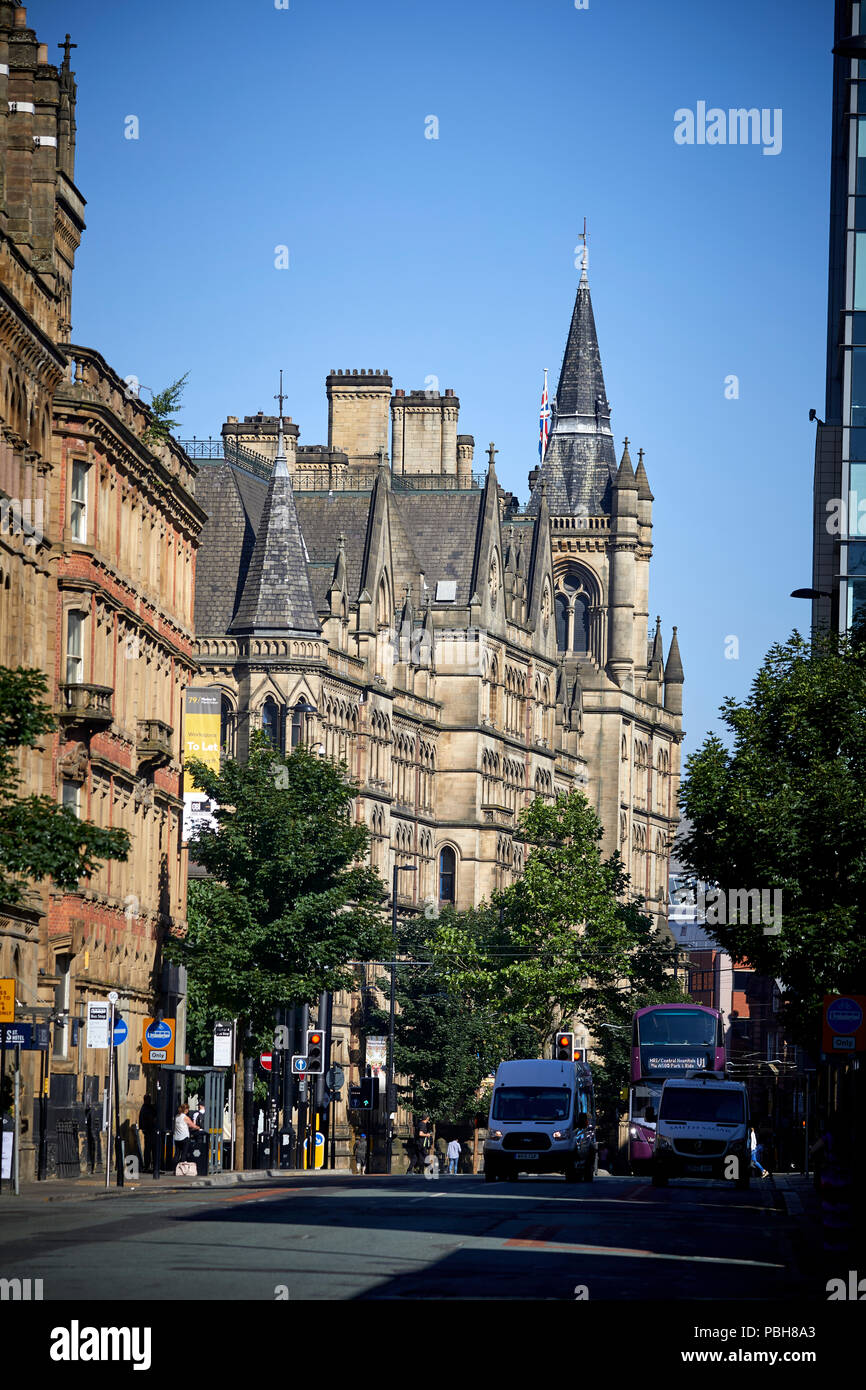 Architecte Alfred Waterhouse Manchester town hall le long de Princess Street Manchester City Centre Banque D'Images