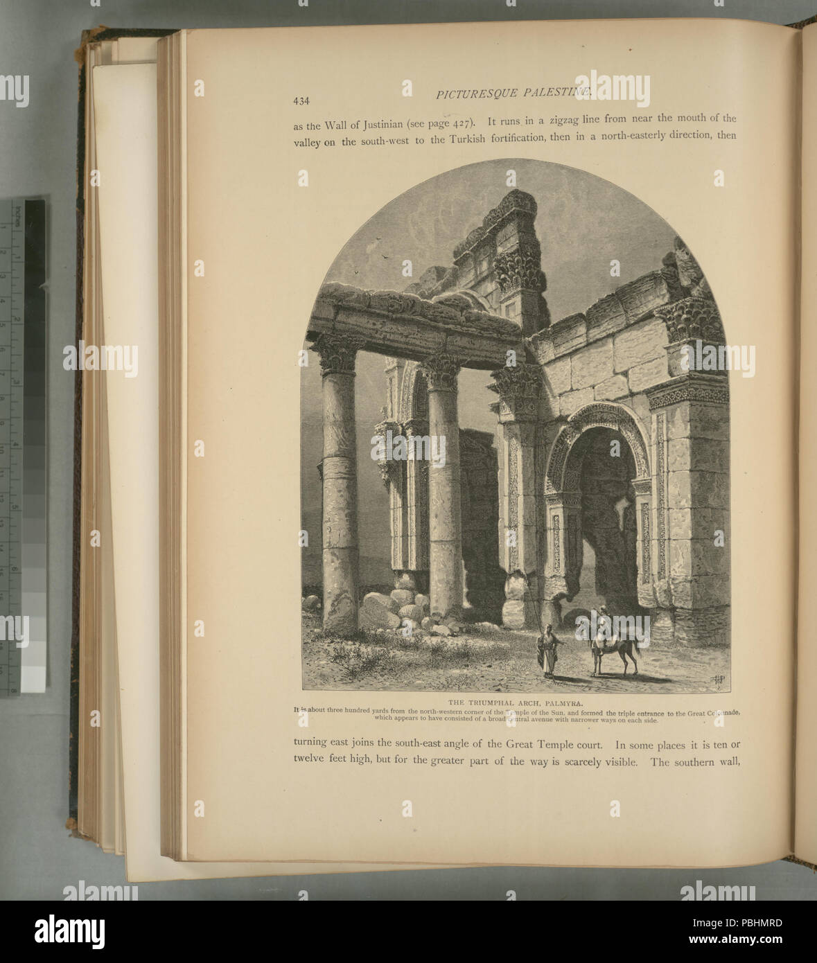 1708 L'Arc de triomphe, Palmyre. Il est d'environ trois cents mètres de la partie nord-ouest du Temple du Soleil, et ont formé la triple entrée de la Grande Colonnade, qui semble (NYPL b10607452-80533) Banque D'Images