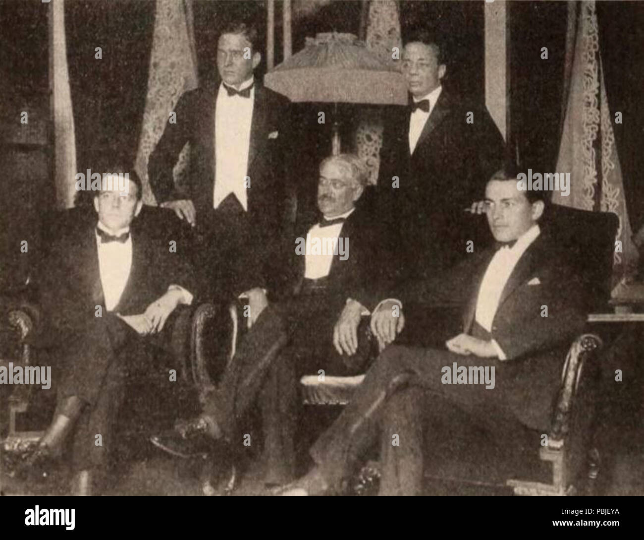 1622 La femme des cavernes (1921) - 2 Banque D'Images