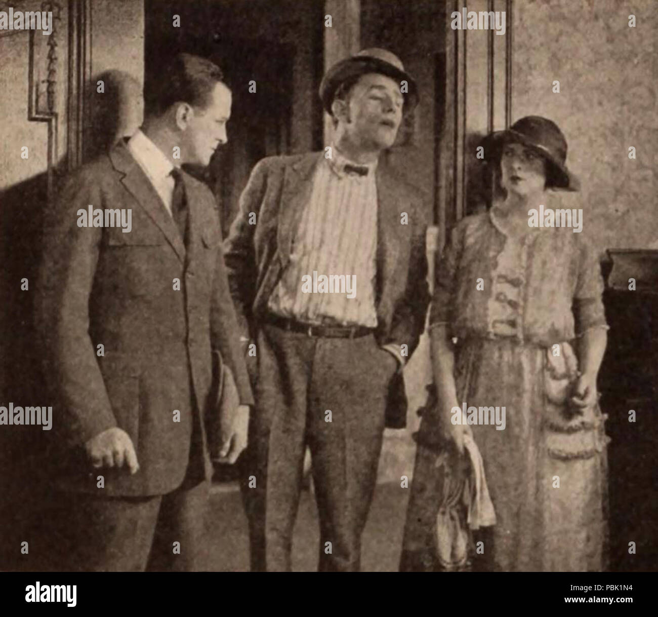 1146 hors la loi (1920) - 8 Banque D'Images