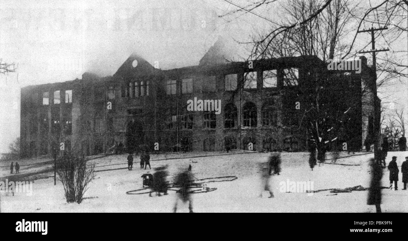 1059 Hall Morse Chimie Cornell détruite par l'incendie, Cornell Alumni News 17 févr. 1916 Banque D'Images