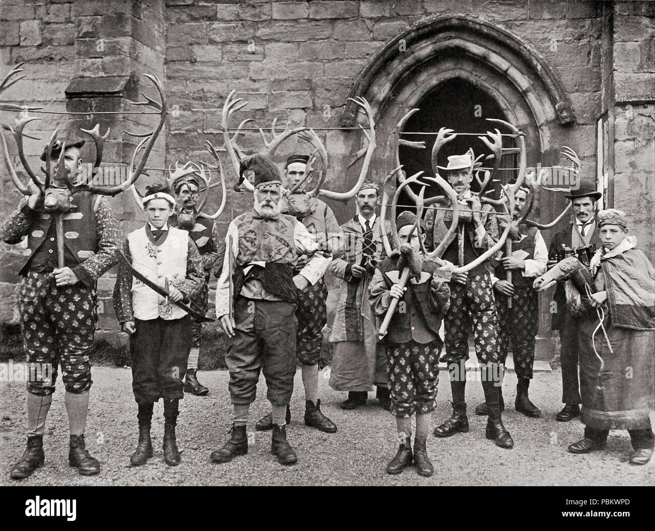 Abbots Bromley Horn Dance c1900 Pierre. Banque D'Images