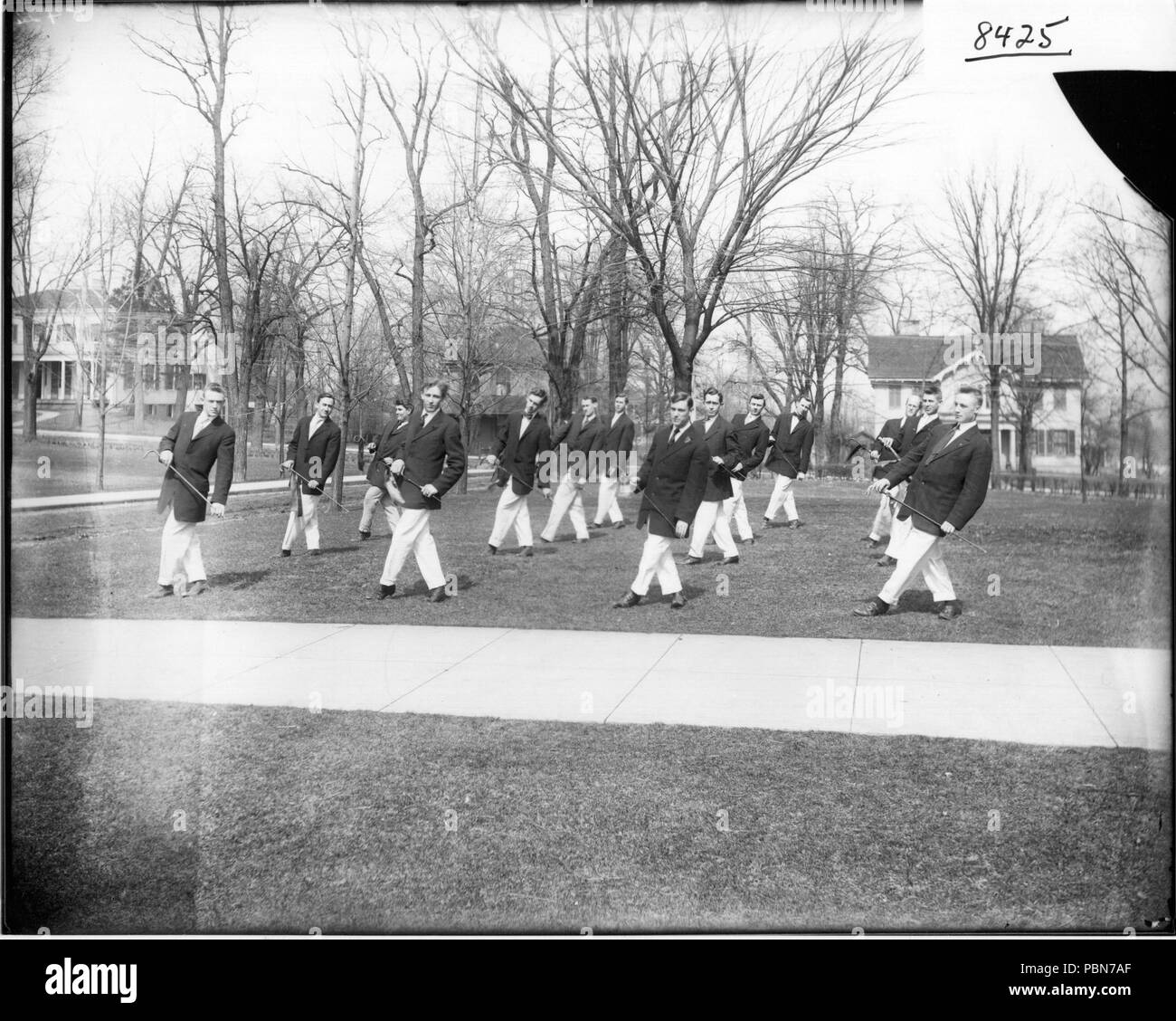 1014 hommes pour gabarit irlandais gymnase de l'Université de Miami (1908) 3191425399 exposition Banque D'Images