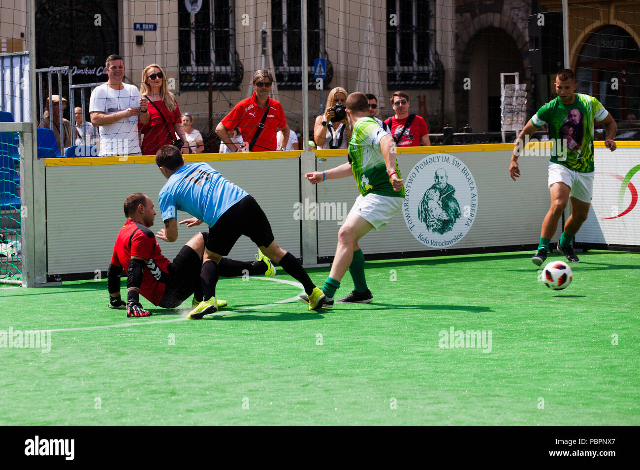 Wroclaw, Pologne, le 28 juillet 2018, l'International X Championnat de Football National Polonais de sans-abri et personnes Traçage WROCLAW CUP 2018, Crédit : Lidia/Mukhamadeeva Alamy Live News Banque D'Images